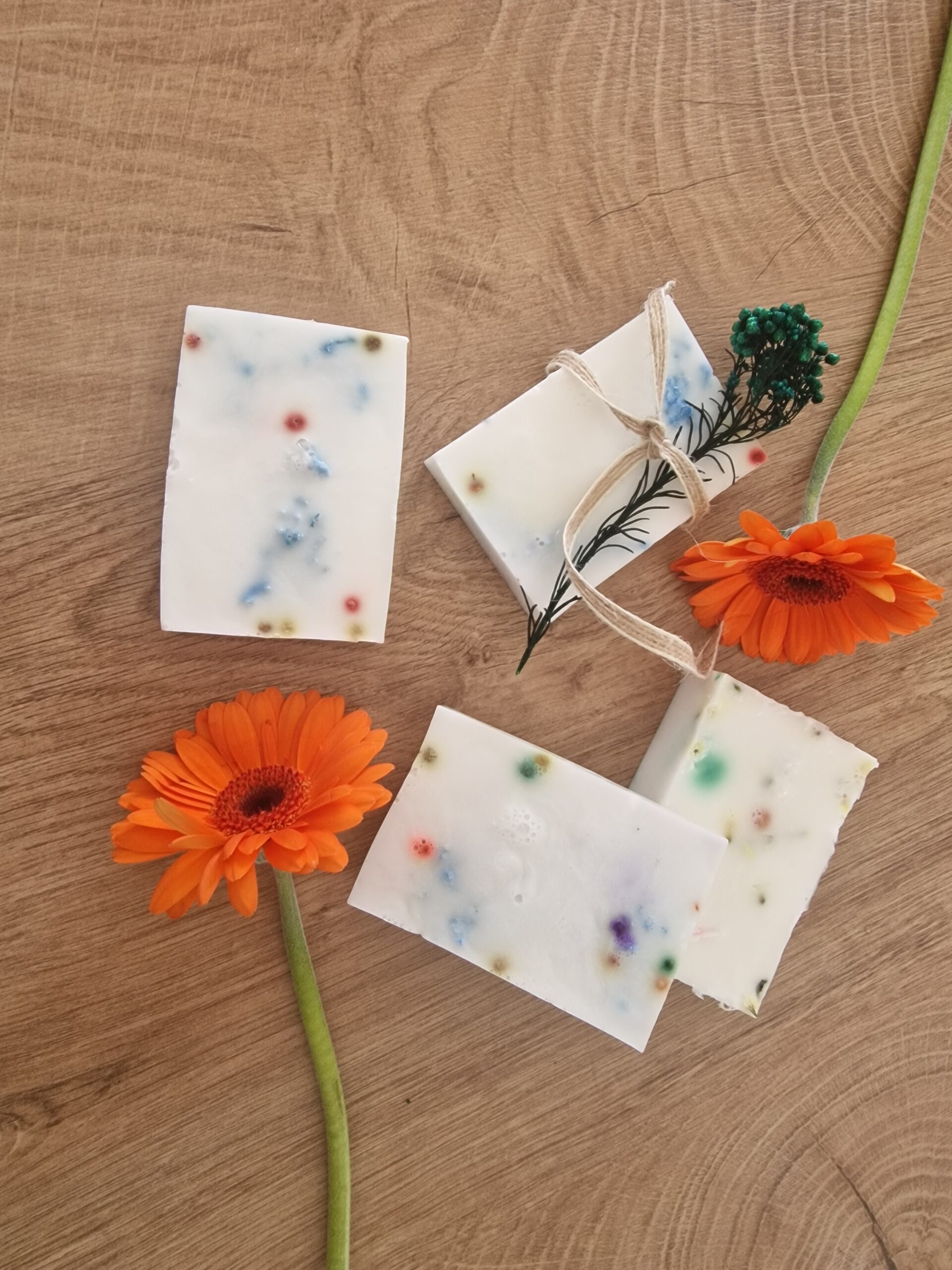 DIY Handmade Soap Gifts in Minutes