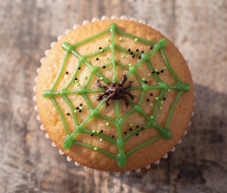 How to Decorate Easy Halloween Muffins with Kids: 7 Spooky & Stress-Free Ideas